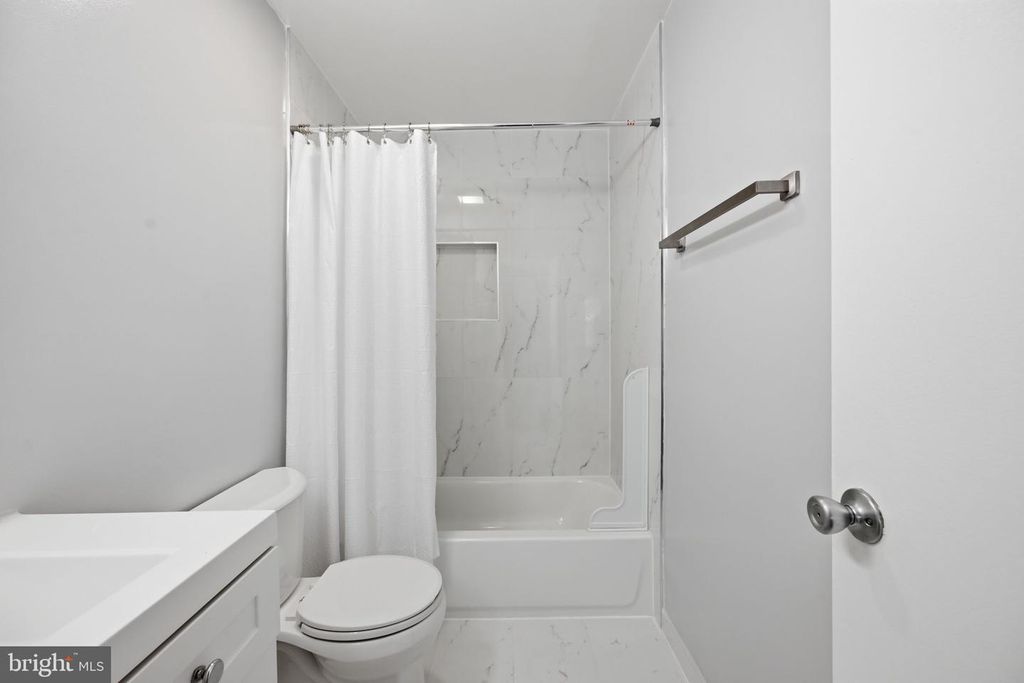 Image 19 of property listing at 11456 FRUITWOOD WAY #95, Germantown, MD 20876