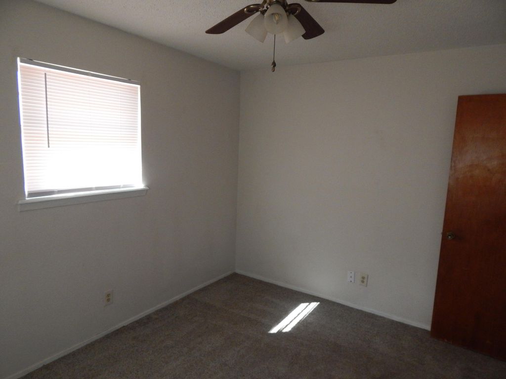 Image 6 of property listing at 822 Stonewall Drive, San Angelo, TX 76905