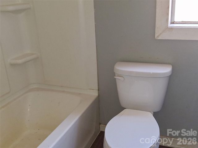 2795 Old Henson Cove Road, Canton, NC 28716
