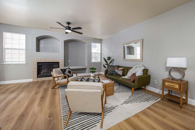 8271 Shay Cir, Stockton, CA 95212