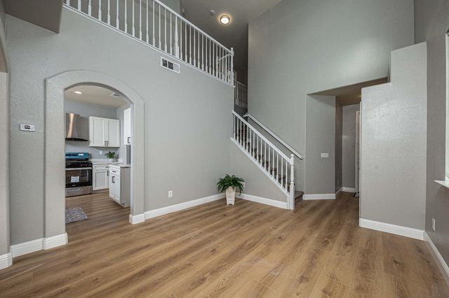 8271 Shay Cir, Stockton, CA 95212