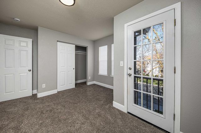 8271 Shay Cir, Stockton, CA 95212