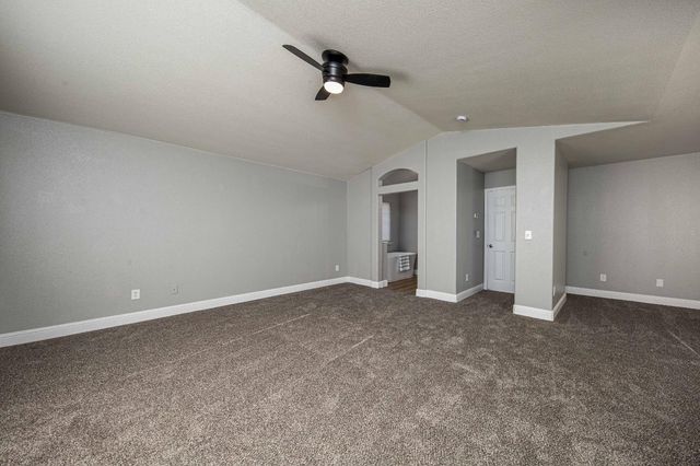 8271 Shay Cir, Stockton, CA 95212