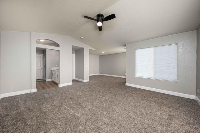 8271 Shay Cir, Stockton, CA 95212