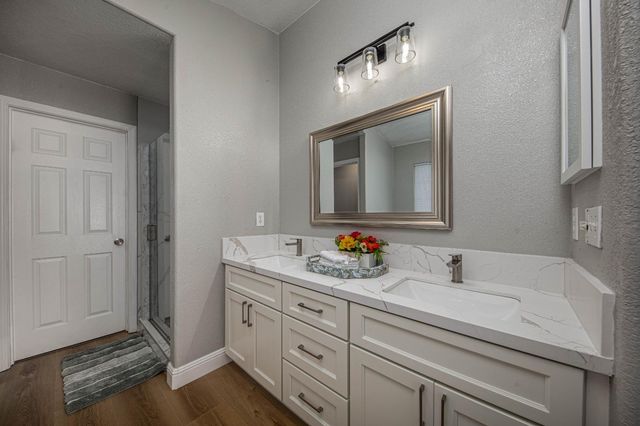 8271 Shay Cir, Stockton, CA 95212