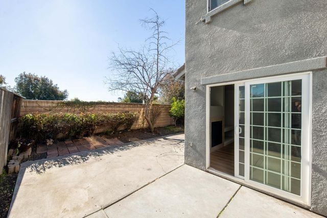 8271 Shay Cir, Stockton, CA 95212