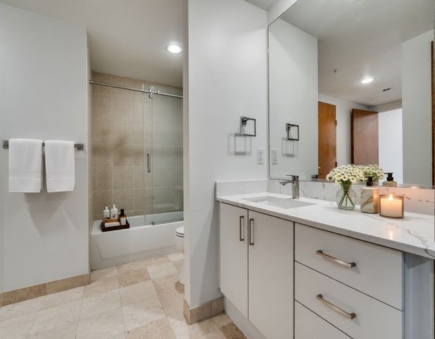 2011 Cedar Springs Road 406, Dallas, TX 75201