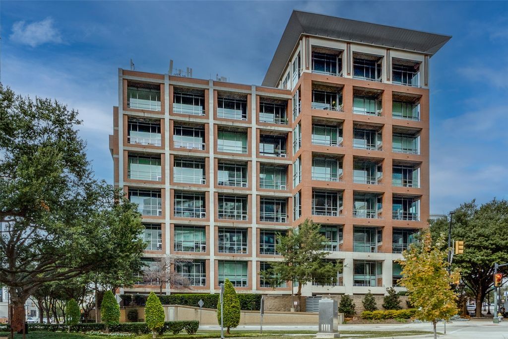 2011 Cedar Springs Road 406, Dallas, TX 75201