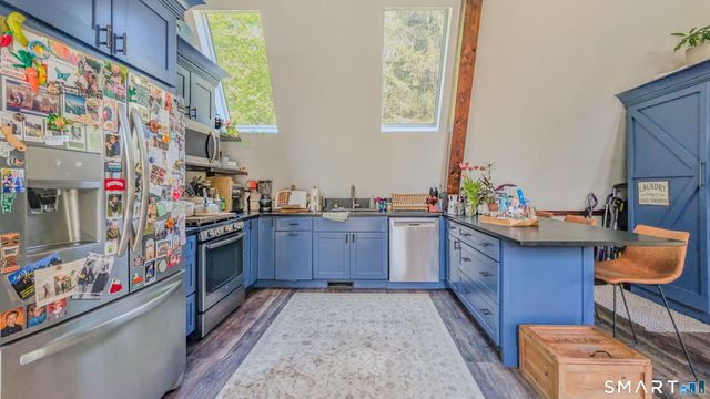 437 Georges Hill Road, Southbury, CT 06488