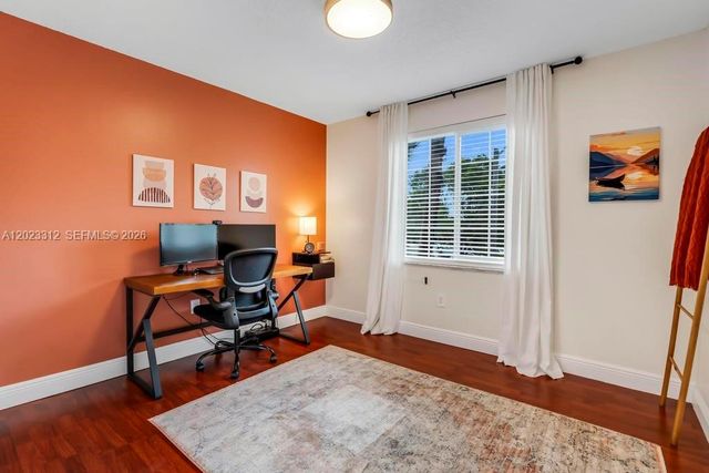 690 NW 159th Ln, Pembroke Pines, FL 33028