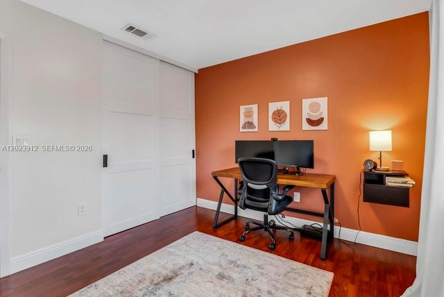 690 NW 159th Ln, Pembroke Pines, FL 33028