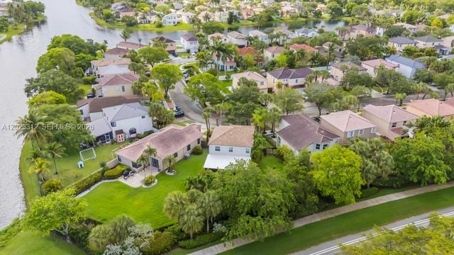 690 NW 159th Ln, Pembroke Pines, FL 33028
