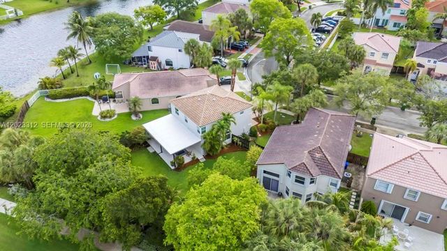 690 NW 159th Ln, Pembroke Pines, FL 33028