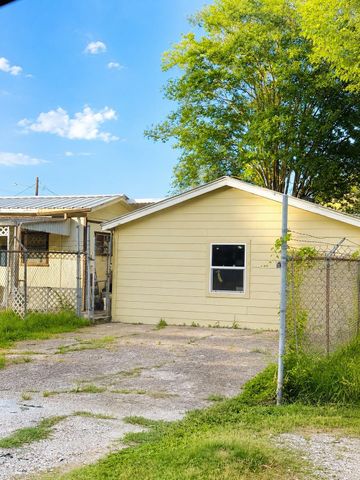 635 Nancy Rose 1, Houston, TX 77015