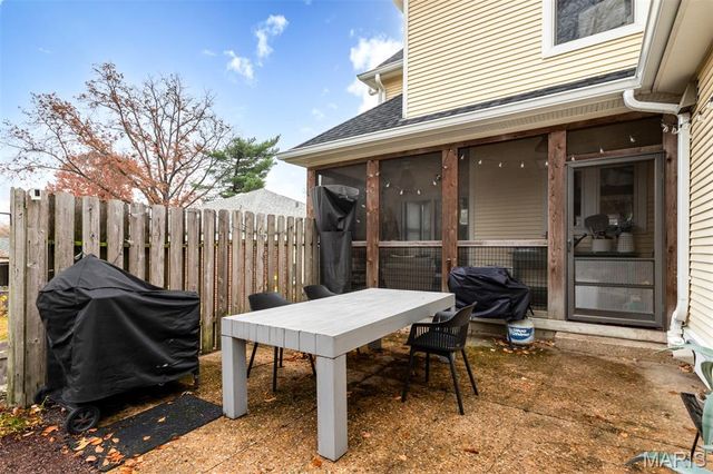 719 Yale Avenue, Webster Groves, MO 63119