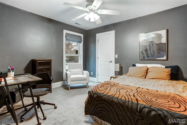 719 Yale Avenue, Webster Groves, MO 63119