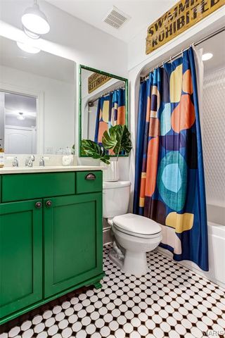 719 Yale Avenue, Webster Groves, MO 63119