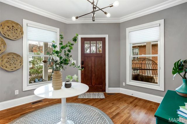 719 Yale Avenue, Webster Groves, MO 63119