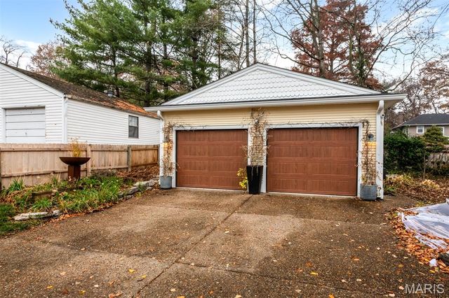 719 Yale Avenue, Webster Groves, MO 63119