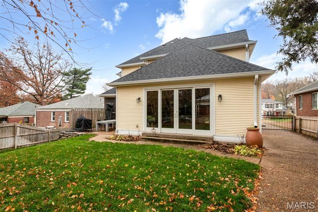 719 Yale Avenue, Webster Groves, MO 63119