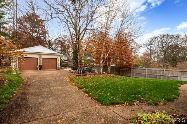 719 Yale Avenue, Webster Groves, MO 63119
