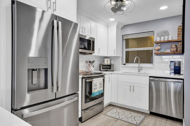 1169 Hillsboro 203, Hillsboro Beach, FL 33062