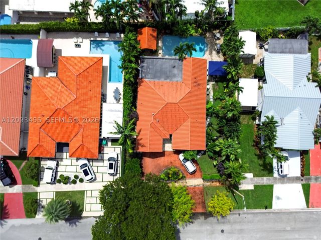 13310 NW 8th St, Miami, FL 33182