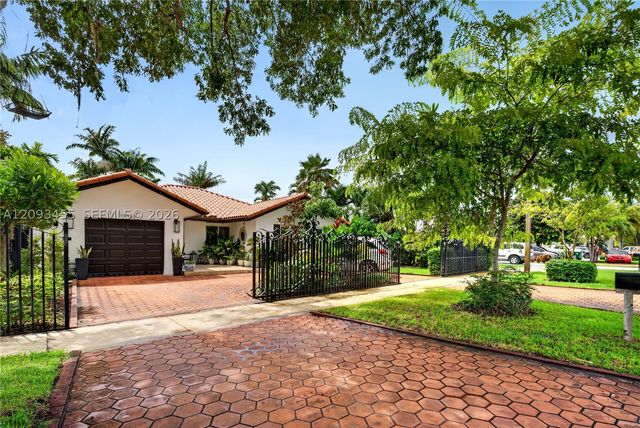 13310 NW 8th St, Miami, FL 33182