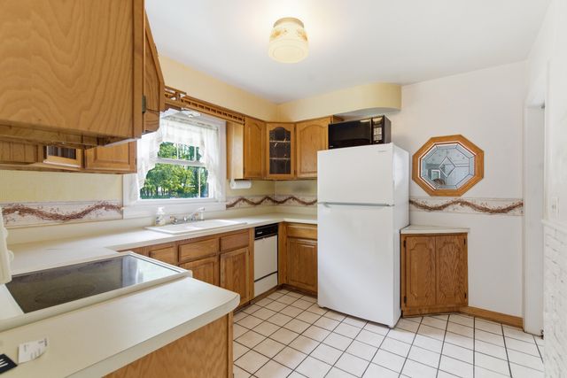 3624 E Shore Drive, Portage City, MI 49002