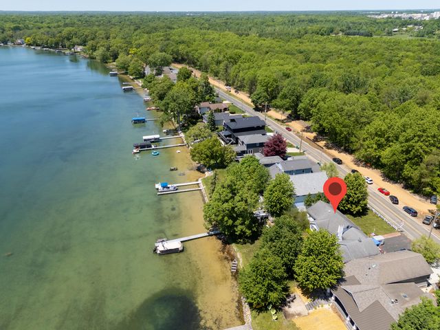 3624 E Shore Drive, Portage City, MI 49002
