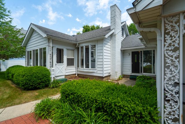 3624 E Shore Drive, Portage City, MI 49002