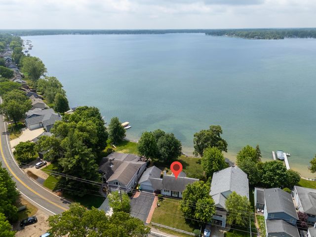 3624 E Shore Drive, Portage City, MI 49002