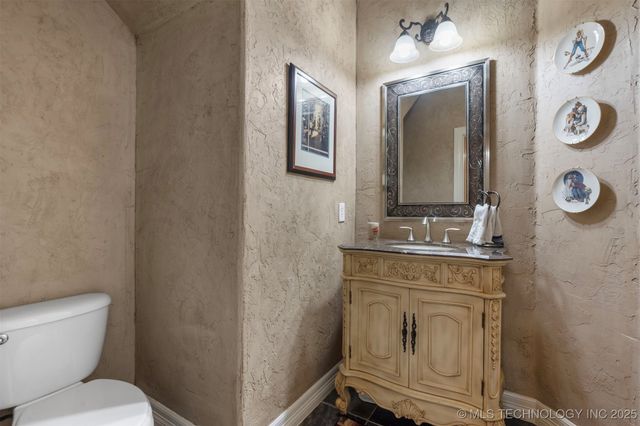 2317 E 138th Street S, Bixby, OK 74008