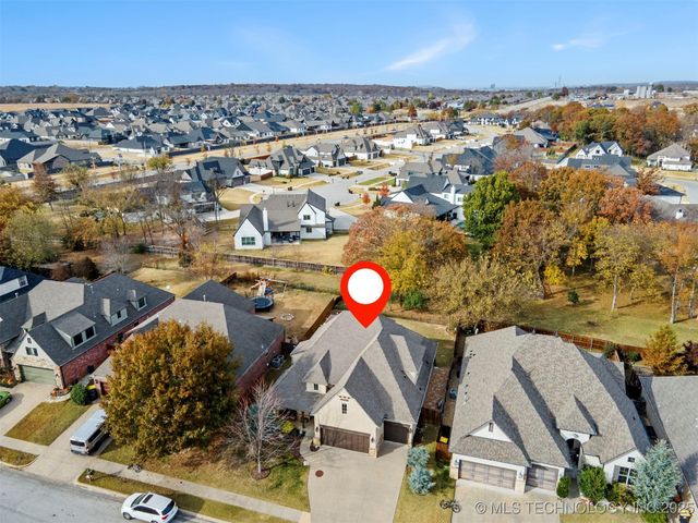 2317 E 138th Street S, Bixby, OK 74008