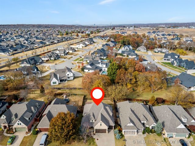 2317 E 138th Street S, Bixby, OK 74008