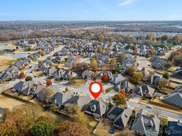 2317 E 138th Street S, Bixby, OK 74008