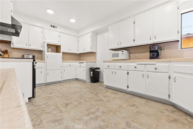 22737 Rashdall, Carson, CA 90745