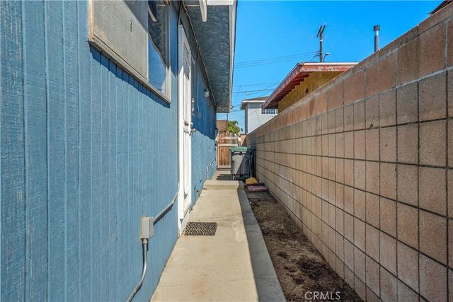 22737 Rashdall, Carson, CA 90745