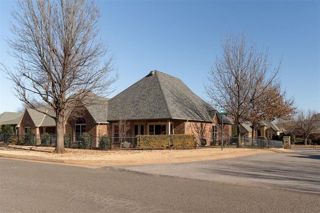 3717 Bonaire Place, Edmond, OK 73013