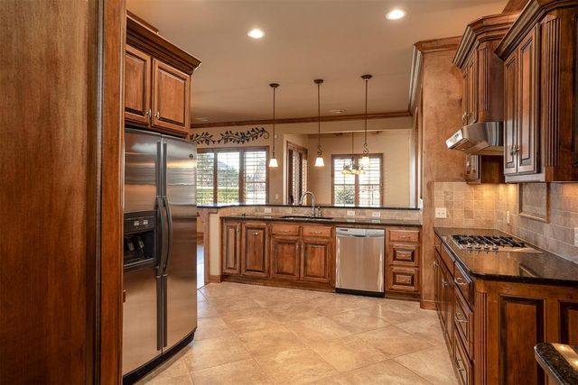 3717 Bonaire Place, Edmond, OK 73013