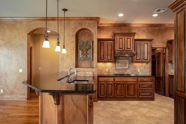 3717 Bonaire Place, Edmond, OK 73013