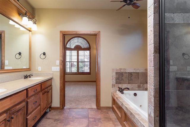 3717 Bonaire Place, Edmond, OK 73013