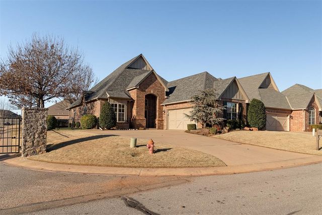 3717 Bonaire Place, Edmond, OK 73013