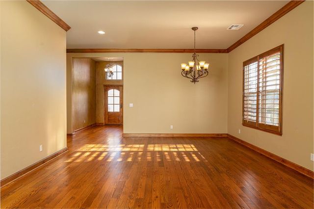 3717 Bonaire Place, Edmond, OK 73013