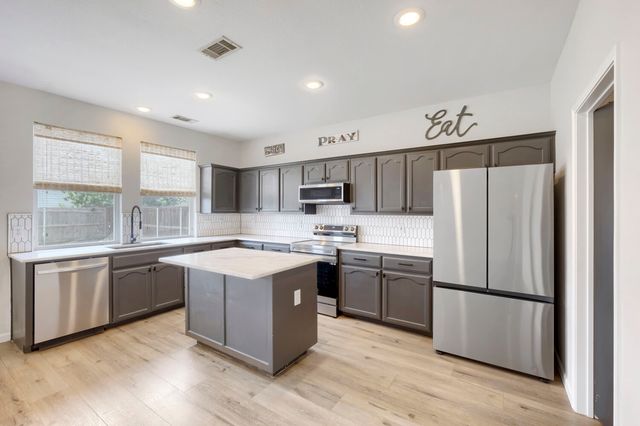 7436 Anderson Boulevard, Fort Worth, TX 76120