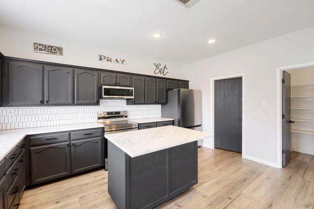 7436 Anderson Boulevard, Fort Worth, TX 76120