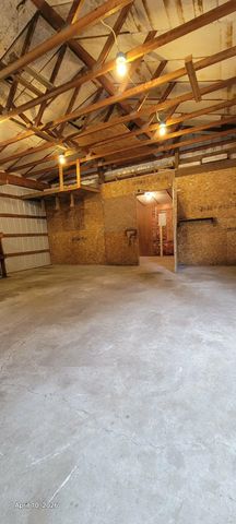 3302 W Dana Road, Coleman, MI 48618