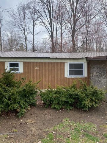 3302 W Dana Road, Coleman, MI 48618
