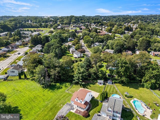 601 ORCHARD WAY, Aston, PA 19014