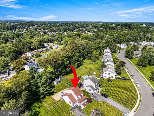 601 ORCHARD WAY, Aston, PA 19014